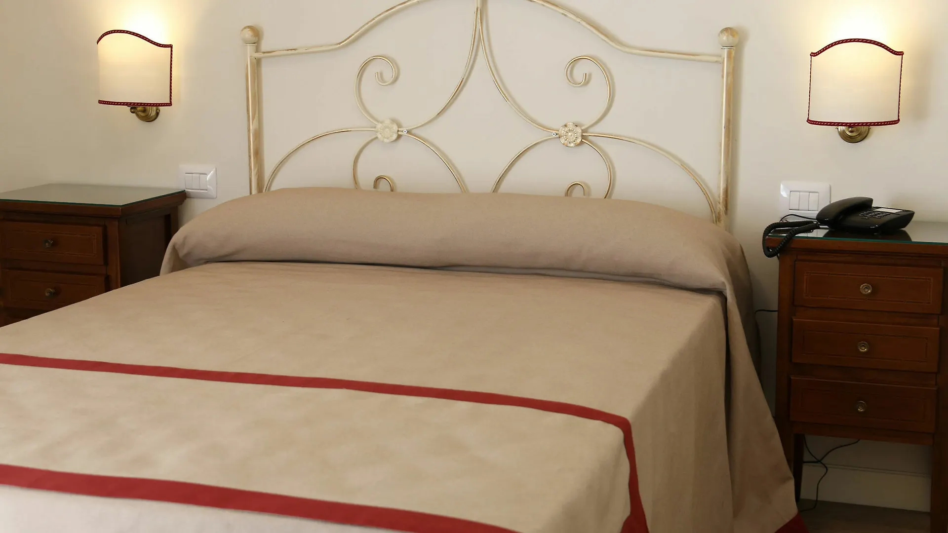 Hotel Dimora Delle Arti Neapol Pensjonat